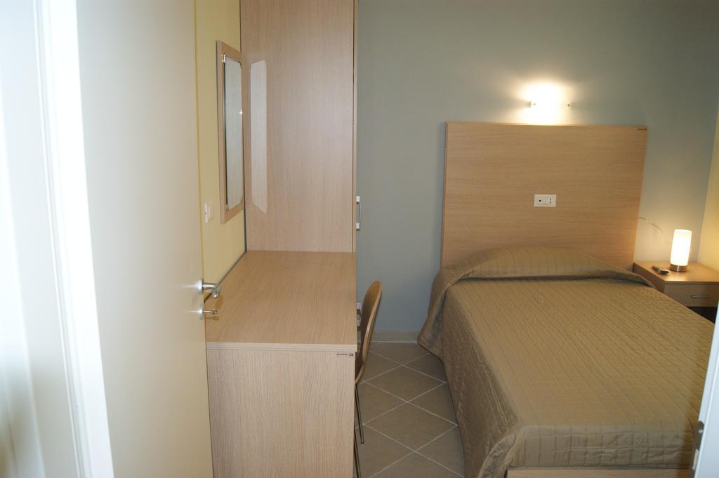 Guest House Golfo Xifonio Augusta Ngoại thất bức ảnh