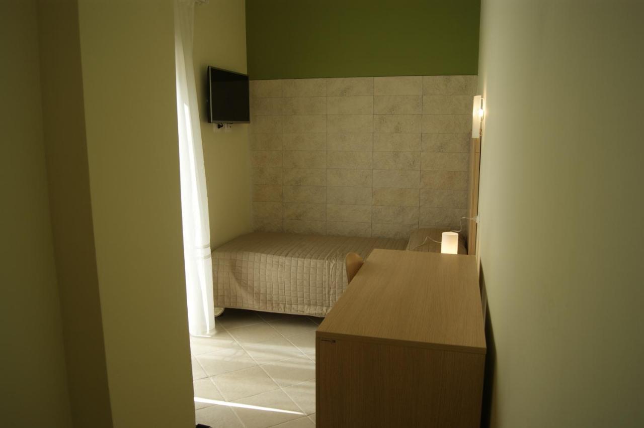 Guest House Golfo Xifonio Augusta Ngoại thất bức ảnh